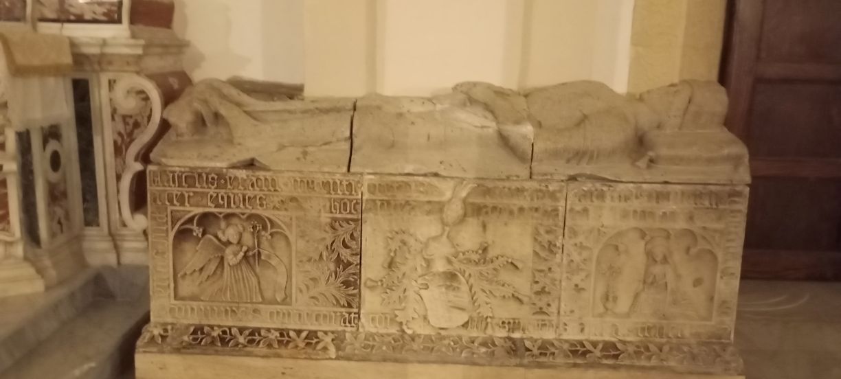 Monumento sepolcrale antico